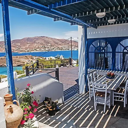 Roussa Suites Posidhonia (Syros)