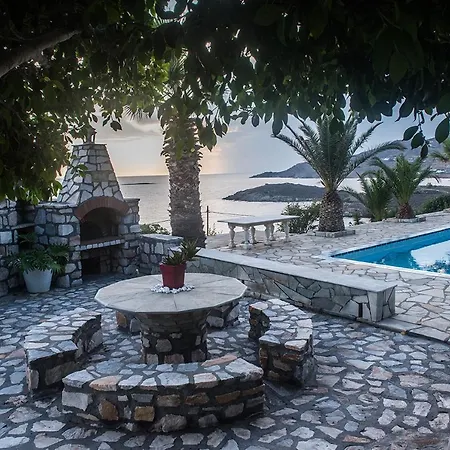 Roussa Suites Posidhonia (Syros)
